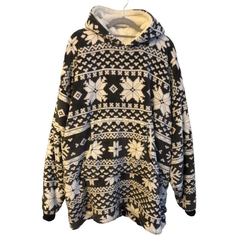 Huggle Oversized Soft Fleece Body Cover